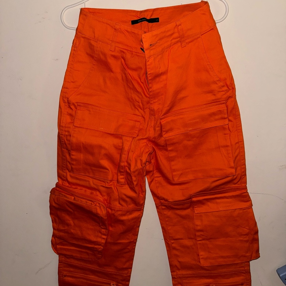 Orange cargos